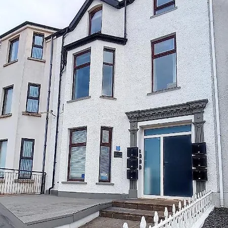 6 Golf Terrace - Portrush By The Sea Apartment Exterior photo