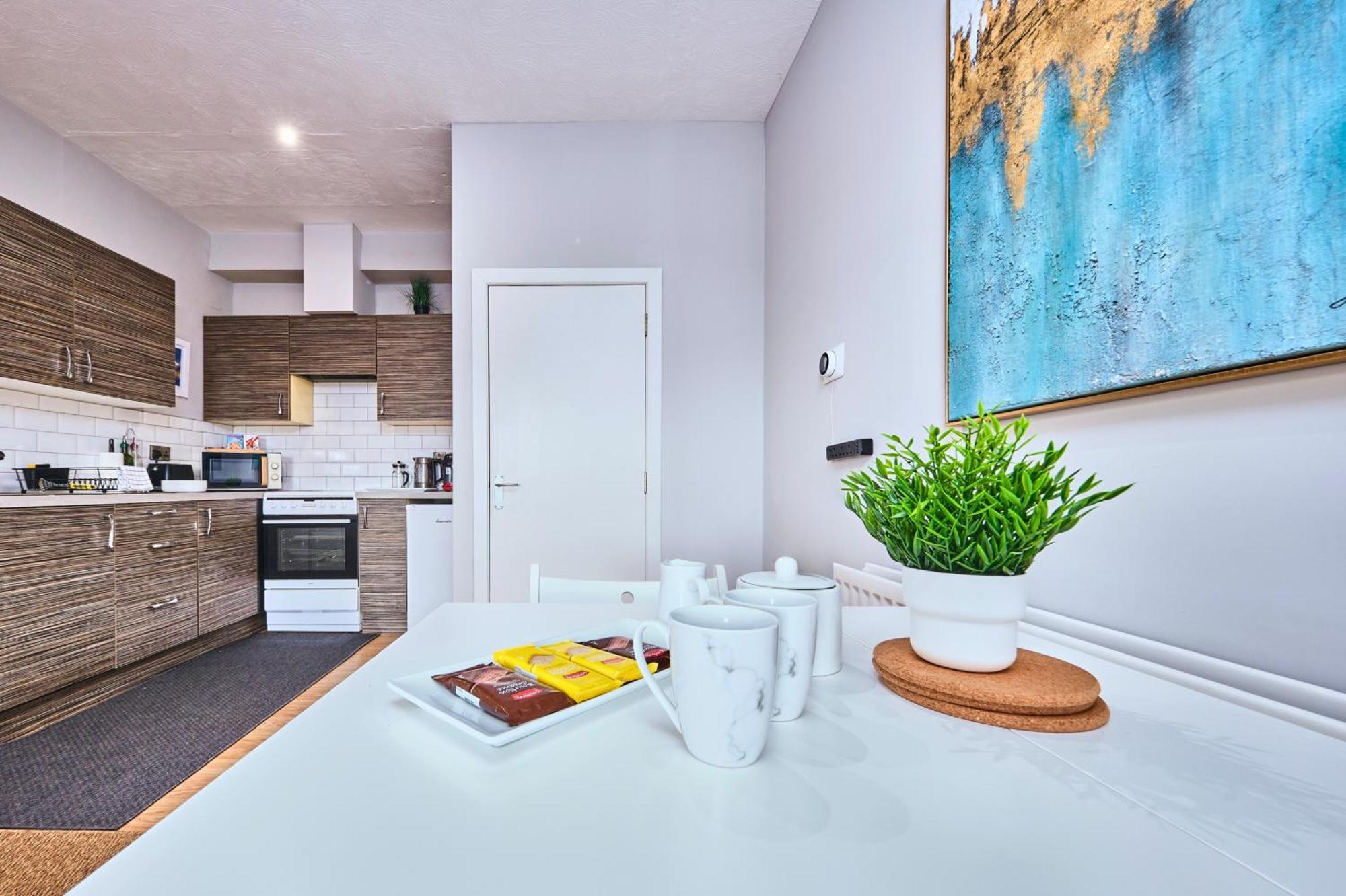 6 Golf Terrace - By The Sea Portrush